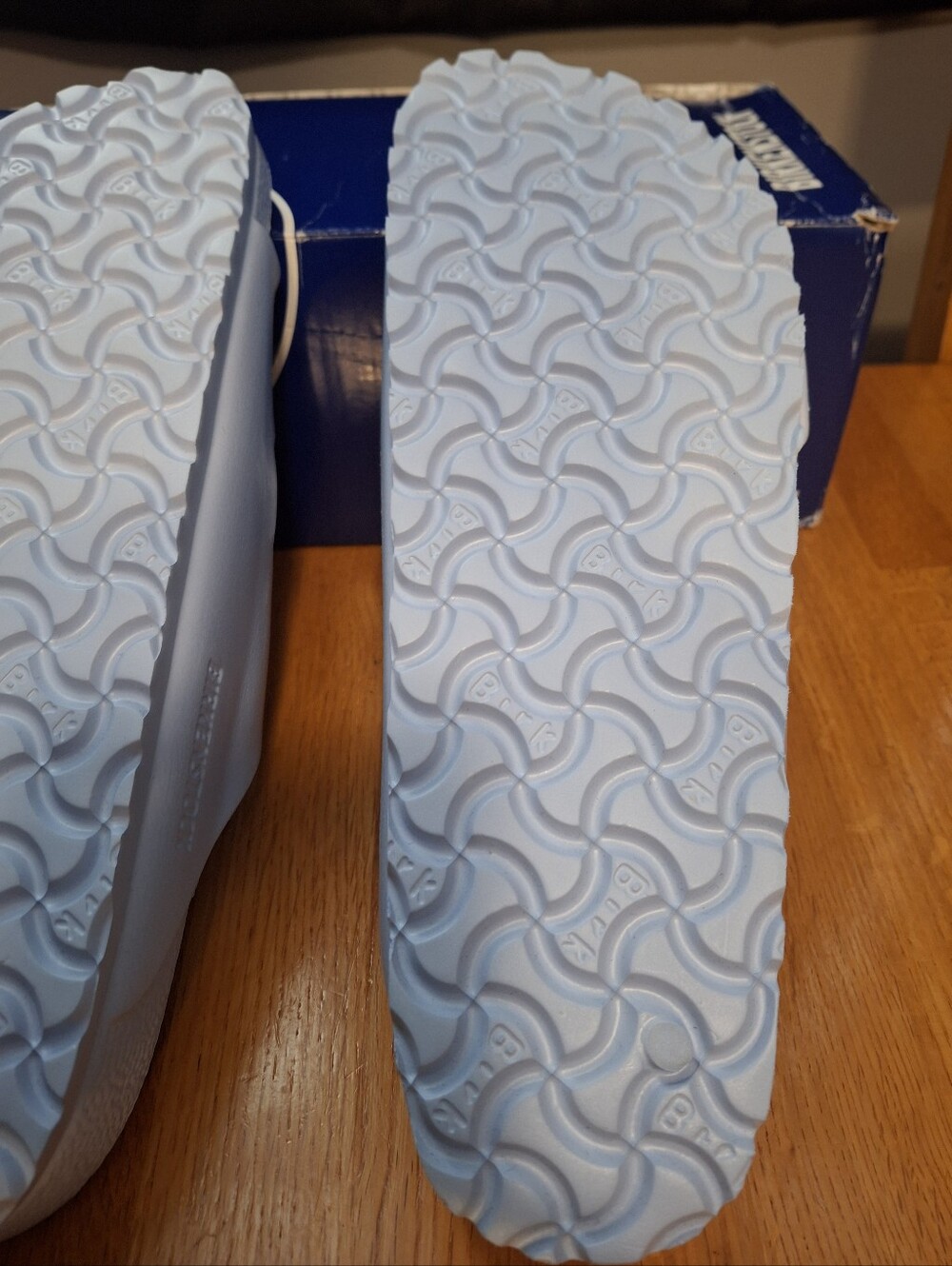 Birkenstock Arizona Essentials Sandals NIB - Picture 13 of 15